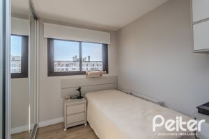 Apartamento à venda com 90m², 3 dormitórios, 1 suíte, 2 vagas, no bairro Tristeza em PORTO ALEGRE