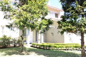 Casa à venda com 352m², 4 dormitórios, 2 suítes, 3 vagas, no bairro Jardim Isabel em Porto Alegre