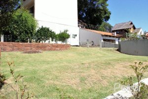 Casa à venda com 352m², 4 dormitórios, 2 suítes, 3 vagas, no bairro Jardim Isabel em Porto Alegre