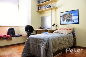 Casa à venda com 352m², 4 dormitórios, 2 suítes, 3 vagas, no bairro Jardim Isabel em Porto Alegre