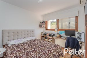 Casa à venda com 352m², 4 dormitórios, 2 suítes, 3 vagas, no bairro Jardim Isabel em Porto Alegre