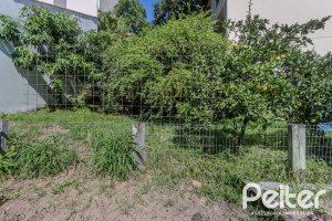 Casa à venda com 352m², 4 dormitórios, 2 suítes, 3 vagas, no bairro Jardim Isabel em Porto Alegre
