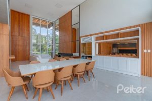 Casa em Condomínio à venda com 289m², 4 dormitórios, 4 suítes, 2 vagas, no bairro Alphaville em PORTO ALEGRE