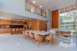 Casa em Condomínio à venda com 289m², 4 dormitórios, 4 suítes, 2 vagas, no bairro Alphaville em PORTO ALEGRE