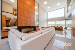 Casa em Condomínio à venda com 289m², 4 dormitórios, 4 suítes, 2 vagas, no bairro Alphaville em PORTO ALEGRE