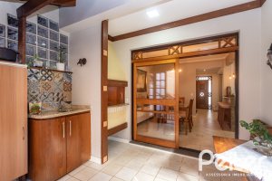 Casa à venda com 174m², 3 dormitórios, 1 suíte, 2 vagas, no bairro Ipanema em Porto Alegre