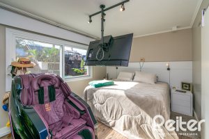 Casa em Condomínio à venda com 318m², 4 dormitórios, 1 suíte, 3 vagas, no bairro Ipanema em Porto Alegre