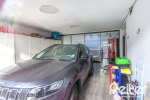 Casa em Condomínio à venda com 318m², 4 dormitórios, 1 suíte, 3 vagas, no bairro Ipanema em Porto Alegre