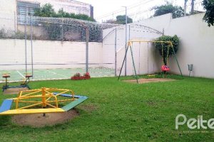 Apartamento à venda com 68m², 2 dormitórios, 1 vaga, no bairro Cristal em Porto Alegre