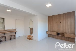 Apartamento à venda com 64m², 2 dormitórios, 1 suíte, 1 vaga, no bairro Tristeza em PORTO ALEGRE
