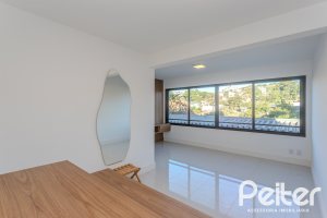 Apartamento à venda com 64m², 2 dormitórios, 1 suíte, 1 vaga, no bairro Tristeza em PORTO ALEGRE