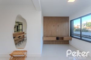 Apartamento à venda com 64m², 2 dormitórios, 1 suíte, 1 vaga, no bairro Tristeza em PORTO ALEGRE
