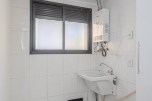 Apartamento à venda com 64m², 2 dormitórios, 1 suíte, 1 vaga, no bairro Tristeza em PORTO ALEGRE
