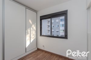 Apartamento à venda com 64m², 2 dormitórios, 1 suíte, 1 vaga, no bairro Tristeza em PORTO ALEGRE