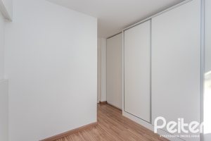 Apartamento à venda com 64m², 2 dormitórios, 1 suíte, 1 vaga, no bairro Tristeza em PORTO ALEGRE