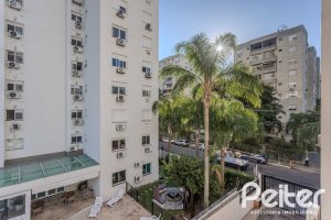 Apartamento à venda com 64m², 2 dormitórios, 1 suíte, 1 vaga, no bairro Tristeza em PORTO ALEGRE