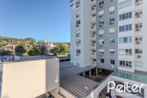 Apartamento à venda com 64m², 2 dormitórios, 1 suíte, 1 vaga, no bairro Tristeza em PORTO ALEGRE