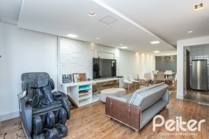 Casa em Condomínio à venda com 182m², 3 dormitórios, 1 suíte, 2 vagas, no bairro Cristal em Porto Alegre