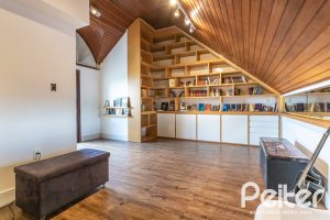 Casa em Condomínio à venda com 182m², 3 dormitórios, 1 suíte, 2 vagas, no bairro Cristal em Porto Alegre