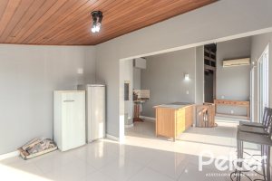 Cobertura à venda com 148m², 2 dormitórios, 1 suíte, 2 vagas, no bairro Tristeza em Porto Alegre