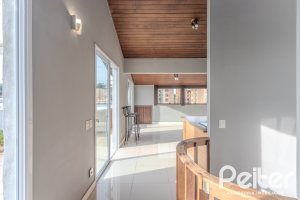Cobertura à venda com 148m², 2 dormitórios, 1 suíte, 2 vagas, no bairro Tristeza em Porto Alegre