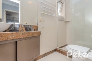 Cobertura à venda com 148m², 2 dormitórios, 1 suíte, 2 vagas, no bairro Tristeza em Porto Alegre