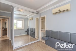 Cobertura à venda com 148m², 2 dormitórios, 1 suíte, 2 vagas, no bairro Tristeza em Porto Alegre