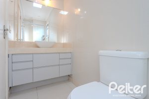 Cobertura à venda com 148m², 2 dormitórios, 1 suíte, 2 vagas, no bairro Tristeza em Porto Alegre