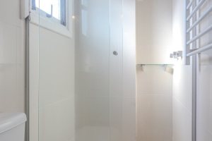 Cobertura à venda com 148m², 2 dormitórios, 1 suíte, 2 vagas, no bairro Tristeza em Porto Alegre