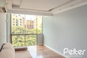 Cobertura à venda com 148m², 2 dormitórios, 1 suíte, 2 vagas, no bairro Tristeza em Porto Alegre