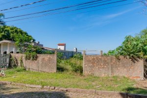 Terreno à venda, no bairro Vila Assunção em Porto Alegre