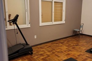 Casa à venda com 205m², 3 dormitórios, 4 vagas, no bairro Tristeza em Porto Alegre