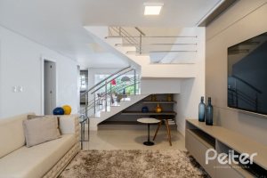 Casa em Condomínio à venda com 239m², 4 dormitórios, 4 suítes, 4 vagas, no bairro Terra Ville em Porto Alegre