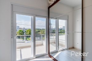 Casa em Condomínio à venda com 239m², 4 dormitórios, 4 suítes, 4 vagas, no bairro Terra Ville em Porto Alegre