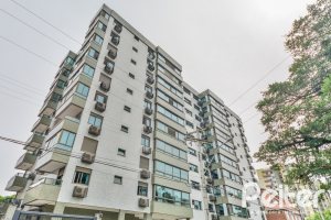 Apartamento à venda com 143m², 3 dormitórios, 1 suíte, 4 vagas, no bairro Tristeza em PORTO ALEGRE