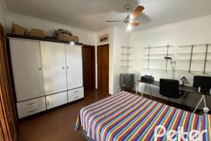 Casa à venda com 360m², 4 dormitórios, 4 suítes, 4 vagas, no bairro Tristeza em Porto Alegre