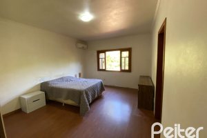 Casa à venda com 360m², 4 dormitórios, 4 suítes, 4 vagas, no bairro Tristeza em Porto Alegre