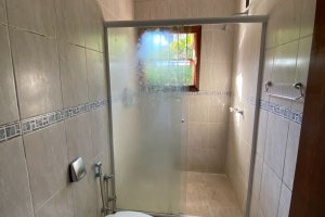 Casa à venda com 360m², 4 dormitórios, 4 suítes, 4 vagas, no bairro Tristeza em Porto Alegre