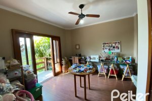 Casa à venda com 360m², 4 dormitórios, 4 suítes, 4 vagas, no bairro Tristeza em Porto Alegre