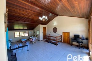 Casa à venda com 360m², 4 dormitórios, 4 suítes, 4 vagas, no bairro Tristeza em Porto Alegre