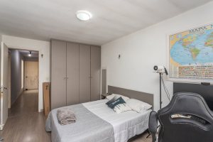 Casa à venda com 367m², 4 dormitórios, 2 suítes, 4 vagas, no bairro Jardim Isabel em Porto Alegre