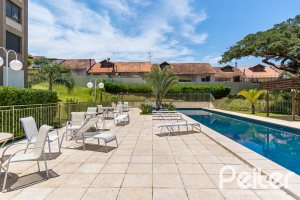 Apartamento à venda com 104m², 3 dormitórios, 1 suíte, 2 vagas, no bairro Ipanema em PORTO ALEGRE