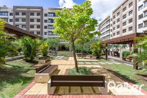 Apartamento à venda com 104m², 3 dormitórios, 1 suíte, 2 vagas, no bairro Ipanema em PORTO ALEGRE