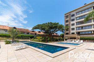 Apartamento à venda com 104m², 3 dormitórios, 1 suíte, 2 vagas, no bairro Ipanema em PORTO ALEGRE