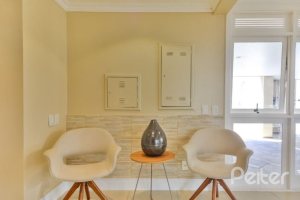 Cobertura à venda com 172m², 3 dormitórios, 1 suíte, 2 vagas, no bairro Tristeza em PORTO ALEGRE