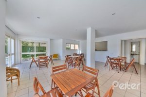 Cobertura à venda com 172m², 3 dormitórios, 1 suíte, 2 vagas, no bairro Tristeza em PORTO ALEGRE