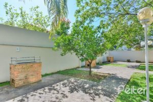 Apartamento à venda com 136m², 3 dormitórios, 1 suíte, 2 vagas, no bairro Tristeza em PORTO ALEGRE