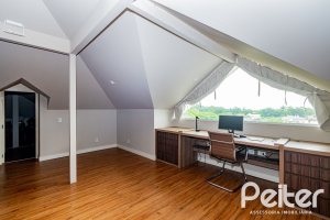 Casa em Condomínio à venda com 941m², 5 dormitórios, 5 suítes, 6 vagas, no bairro Terra Ville em PORTO ALEGRE