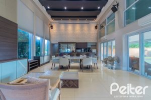 Casa em Condomínio à venda com 941m², 5 dormitórios, 5 suítes, 6 vagas, no bairro Terra Ville em PORTO ALEGRE