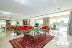 Casa em Condomínio à venda com 941m², 5 dormitórios, 5 suítes, 6 vagas, no bairro Terra Ville em PORTO ALEGRE